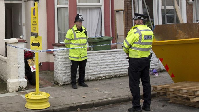 Detienen en Reino Unido a sujetos que planeaban una decapitación pública