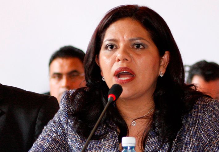 Ex secretaria de Finanzas de Michoacán sale libre bajo fianza