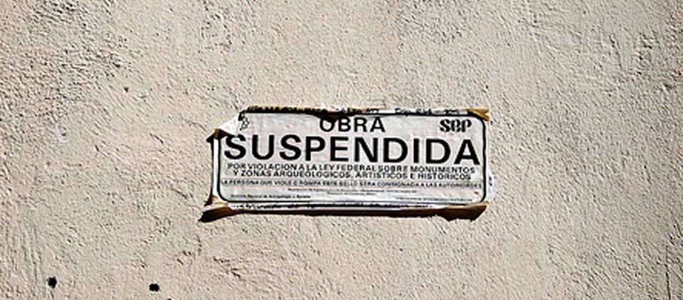 Cárcel para quien viole sellos de obras suspendidas: Luna