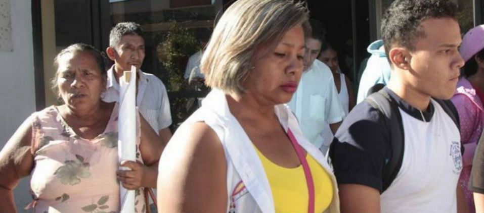 Se reúne Gobierno Federal con padres de normalistas