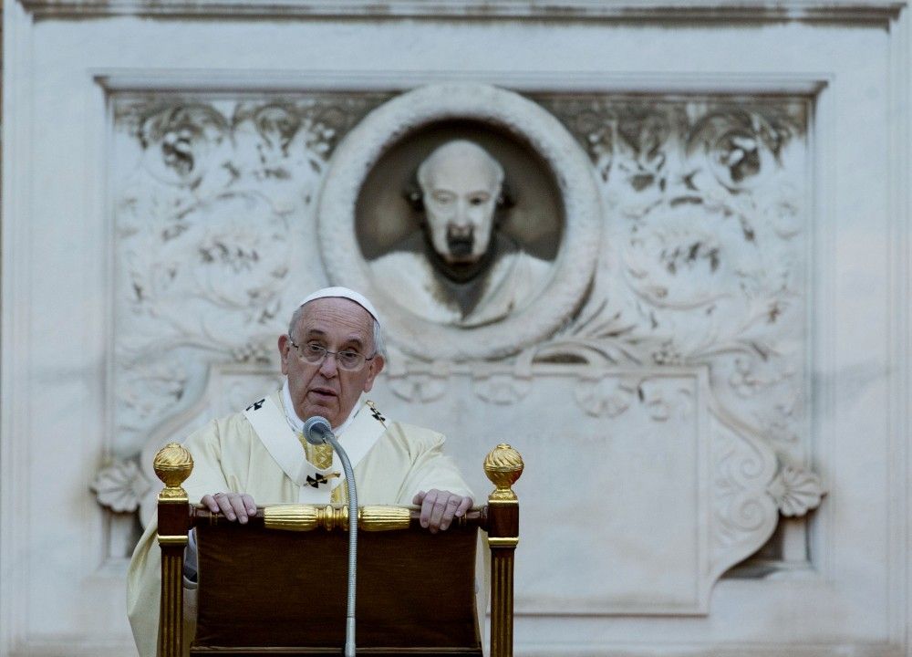 Pide Papa Francisco por los “santos desconocidos”