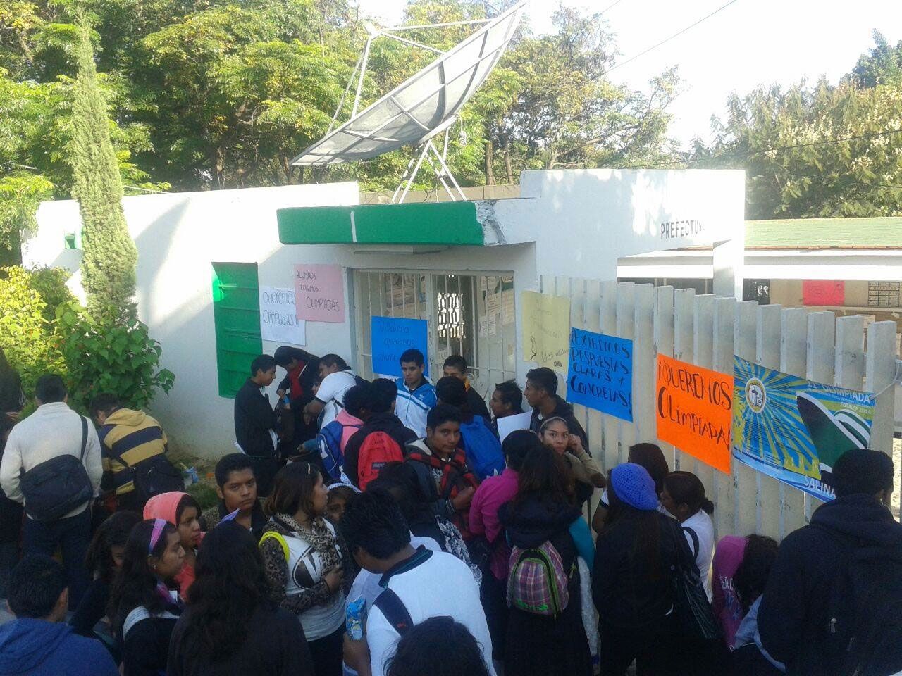 El 70 por ciento de escuelas de nivel medio superior cuentan con internet