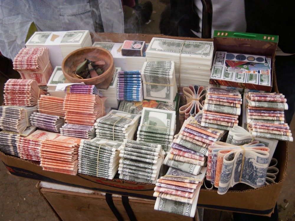 Nápoles es el principal falsificador de dinero en Europa Nápoles es el principal falsificador de dinero en Europa