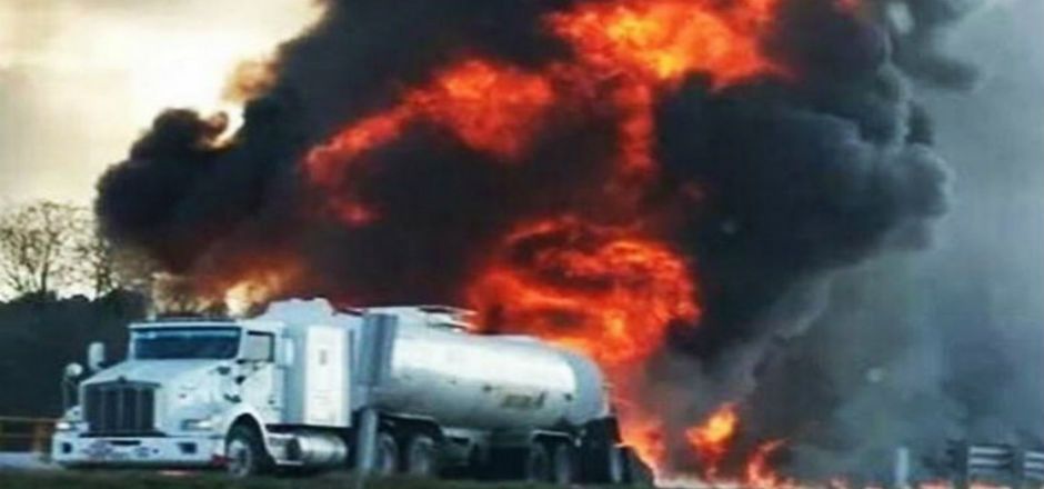 Se incendia pipa en la México-Querétaro Se incendia pipa en la México-Querétaro