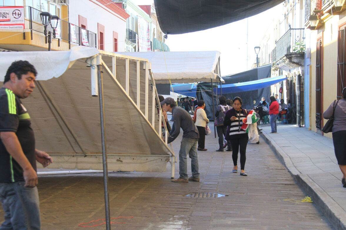 Sección 22 extiende plantón al Centro Histórico de Oaxaca