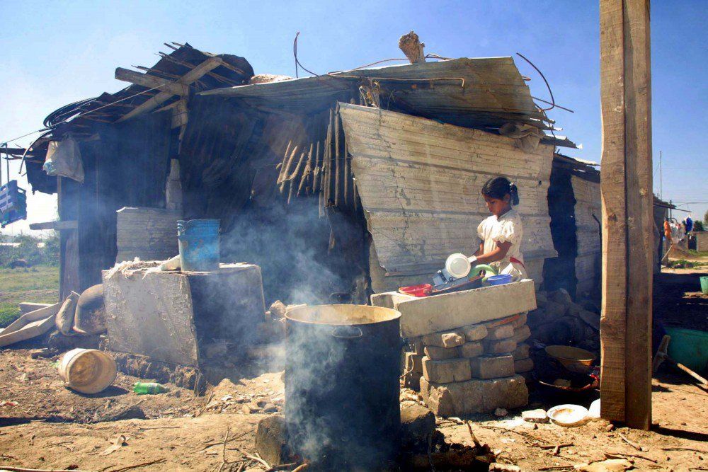 Padecen carencias 75 por ciento de los mexicanos Padecen carencias 75 por ciento de los mexicanos
