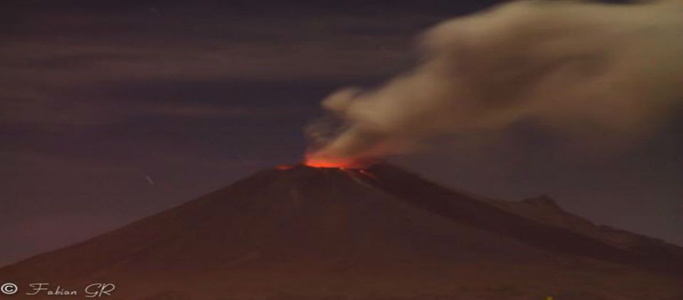Popocatépetl continúa en fase eruptiva