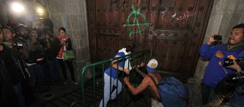 Liberarán a detenidos por actos vandálicos en Palacio Nacional