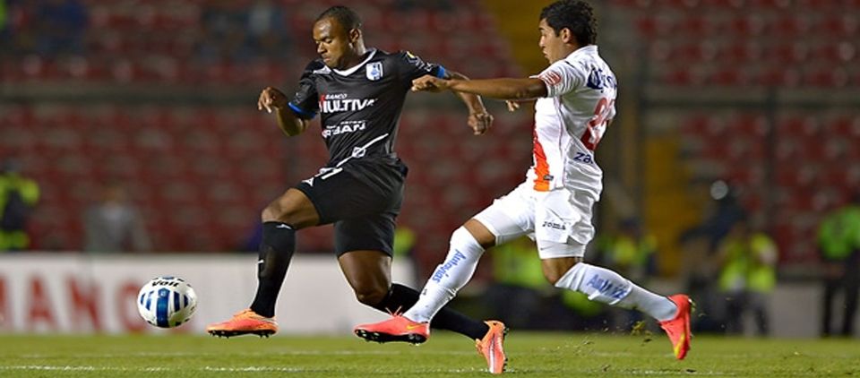 Querétaro gana a Morelia y aspira a liguilla
