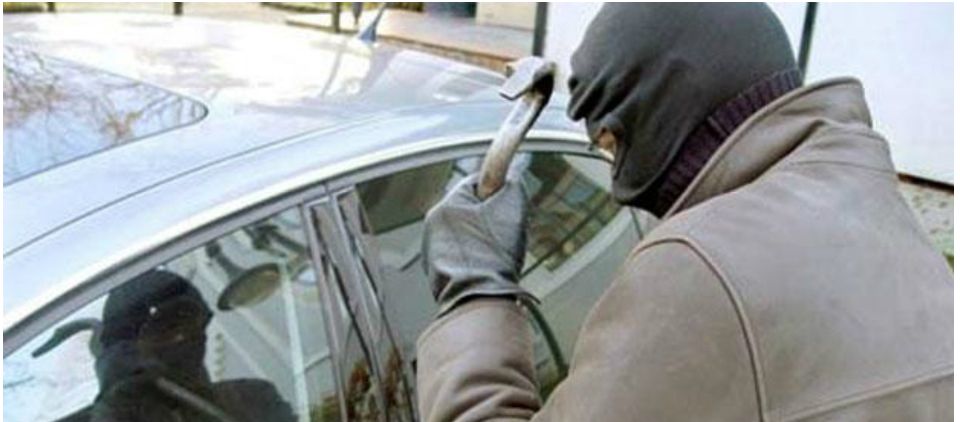 Detienen a cuatro ladrones de autos en Iztapalapa Detienen a cuatro ladrones de autos en Iztapalapa