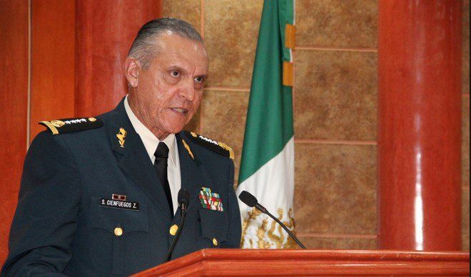 Titulares de SEDENA y SEMAR son condecorados en España Titulares de SEDENA y SEMAR son condecorados en España