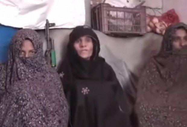 Madre afgana mata a 25 talibanes que asesinaron a su hijo policía Madre afgana mata a 25 talibanes que asesinaron a su hijo policía