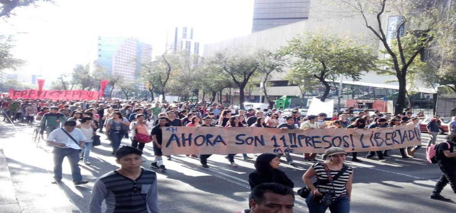 Marchan a la SEIDO por detenidos en el Zócalo Marchan a la SEIDO por detenidos en el Zócalo
