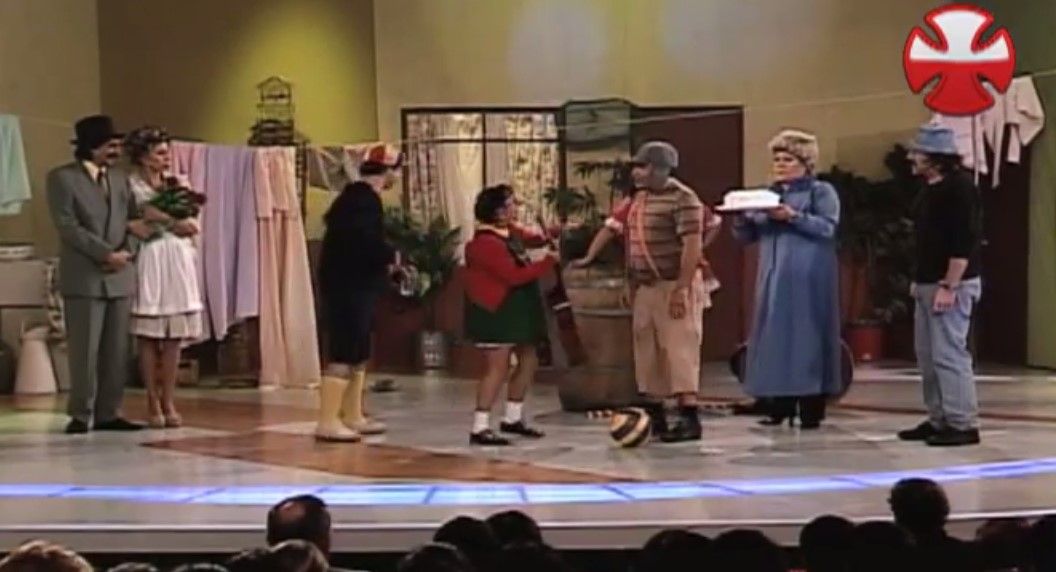 Abre Teletón de Chile con homenaje a Chespirito