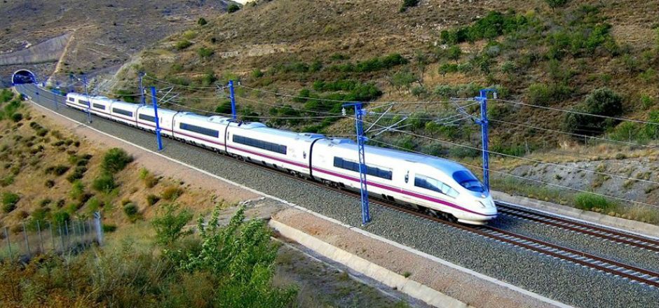 Un acierto cancelar licitación de tren: senadores