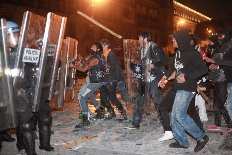 CDHDF condenó actos violentos de anarquistas CDHDF condenó actos violentos de anarquistas