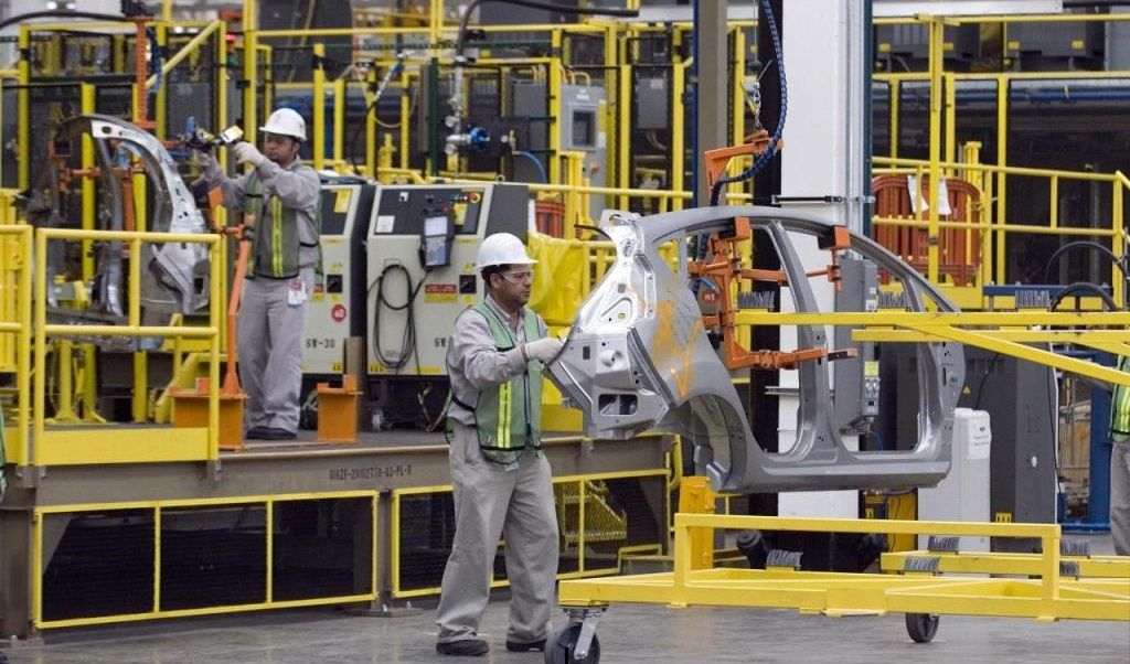 Producción industrial crece en octubre: INEGI Producción industrial crece en octubre: INEGI