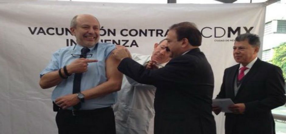 Aplican vacuna contra la Influenza en 20 estaciones del Metrobús Aplican vacuna contra la Influenza en 20 estaciones del Metrobús