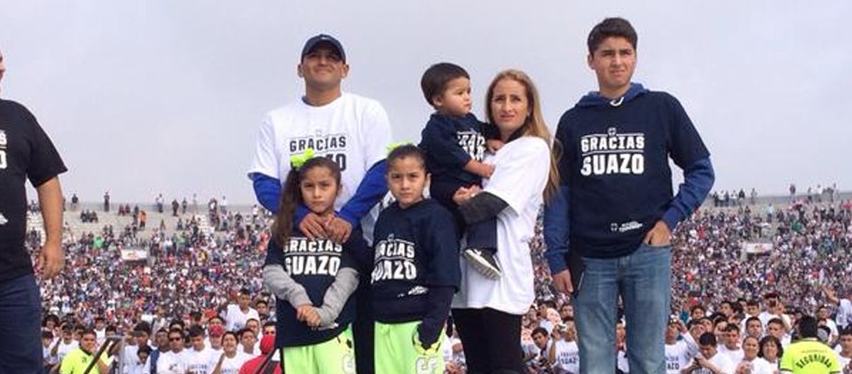 Despiden 10 mil aficionados a Humberto Suazo Despiden 10 mil aficionados a Humberto Suazo