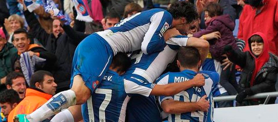 Espanyol derrota a Granada en el último minuto Espanyol derrota a Granada en el último minuto