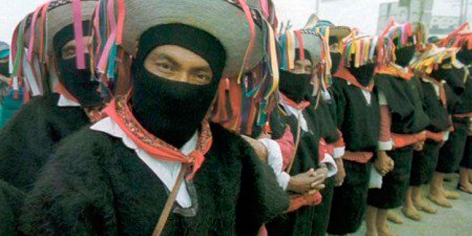 Confirman reunión de EZLN con padres de normalistas