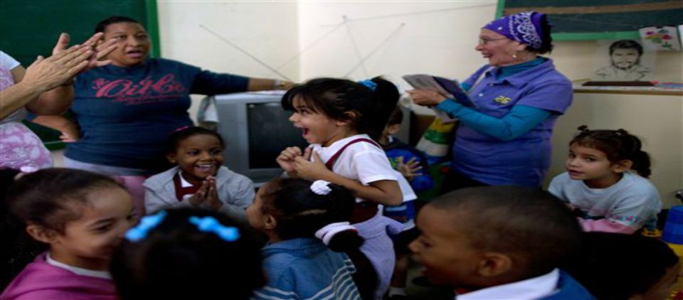 Cubanos esperan futuro mejor por acuerdo EE.UU.-Cuba Cubanos esperan futuro mejor por acuerdo EE.UU.-Cuba