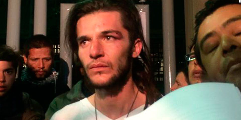 Amparan a Sandino Bucio por orden de aprehensión