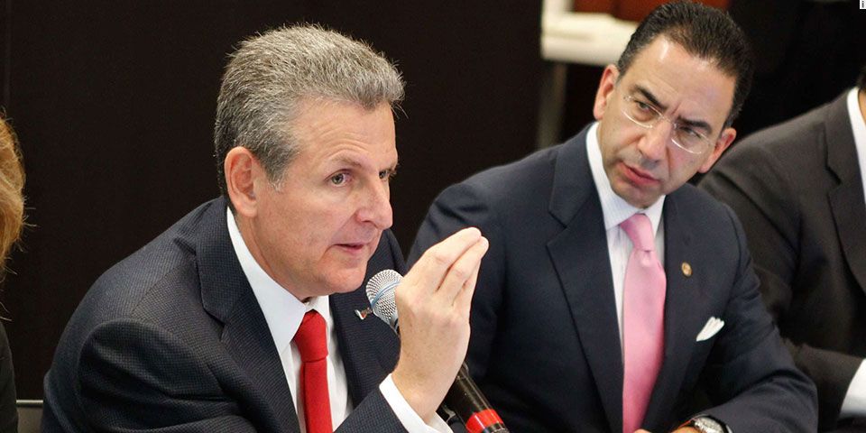 Javier Lozano solicita la comparecencia del titular de CAPUFE