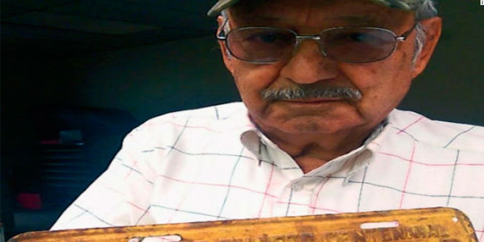 Hallan matrícula vehicular de 1940 en Nuevo México Hallan matrícula vehicular de 1940 en Nuevo México