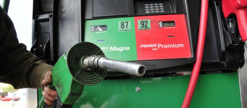 Senadores del PAN piden cancelar incremento a precio de gasolinas Senadores del PAN piden cancelar incremento a precio de gasolinas