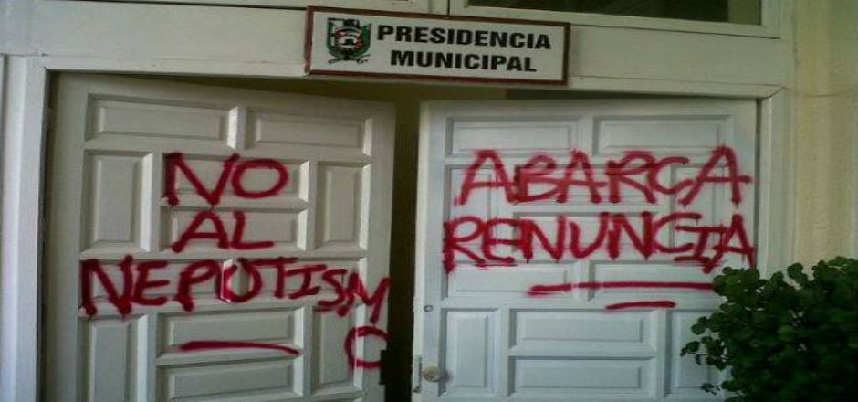 Van 28 alcaldías de Guerrero tomadas por caso Ayotzinapa Van 28 alcaldías de Guerrero tomadas por caso Ayotzinapa