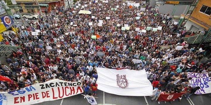 Estudiantes del IPN entregan instalaciones, tras paro indefinido Estudiantes del IPN entregan instalaciones, tras paro indefinido