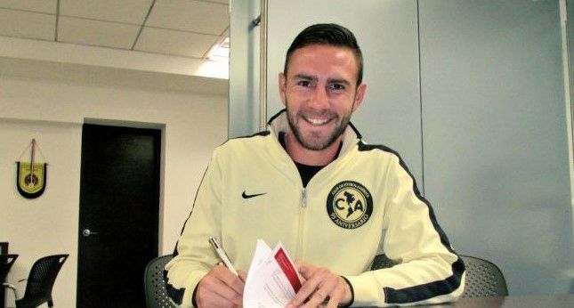 Miguel Layún firma con el Granada Miguel Layún firma con el Granada