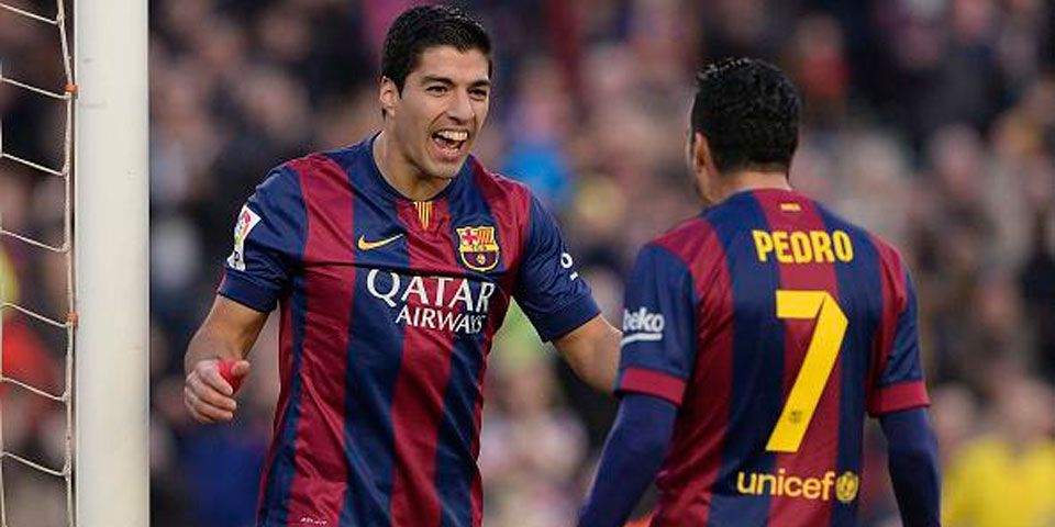 Luis Suárez marca su primer gol en liga en la goleada del Barça Luis Suárez marca su primer gol en liga en la goleada del Barça