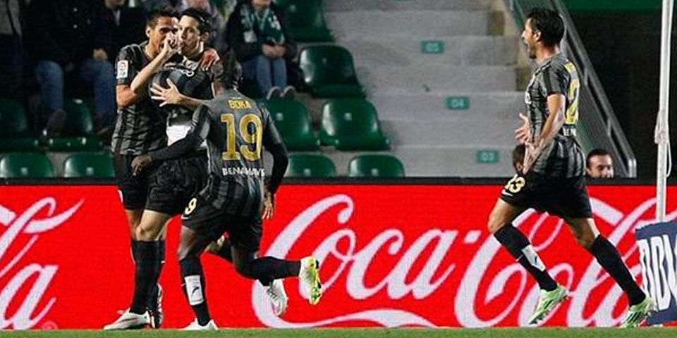 Málaga mantiene el buen paso