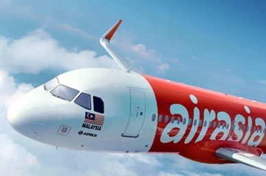 Descartan mancha de aceite y objetos en el mar como restos de AirAsia Descartan mancha de aceite y objetos en el mar como restos de AirAsia