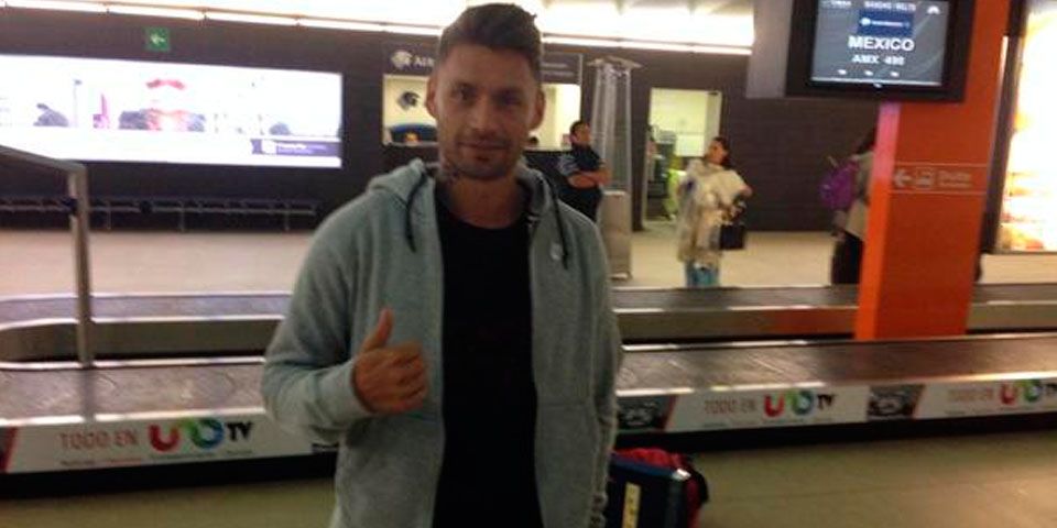 Rafael Sobis ya está en México para firmar con Tigres Rafael Sobis ya está en México para firmar con Tigres