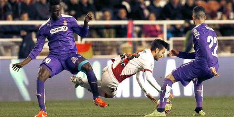 Espanyol derrota al Rayo en duelo sin mexicanos