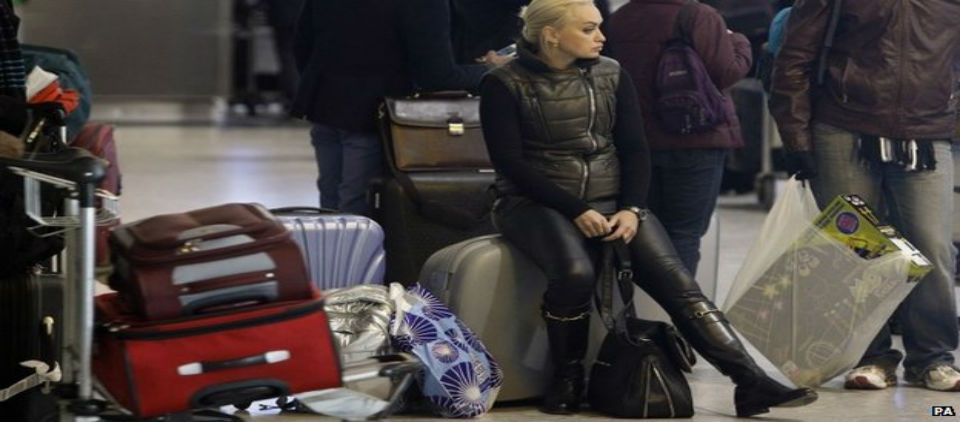 Fallas en el control del tránsito aéreo cancelan vuelos en Londres