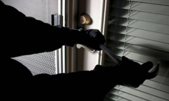 Consejos para evitar robos en casas durante las vacaciones