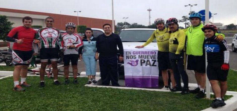Ciclistas de Guerrero participan en evento “Rodando por la Paz”