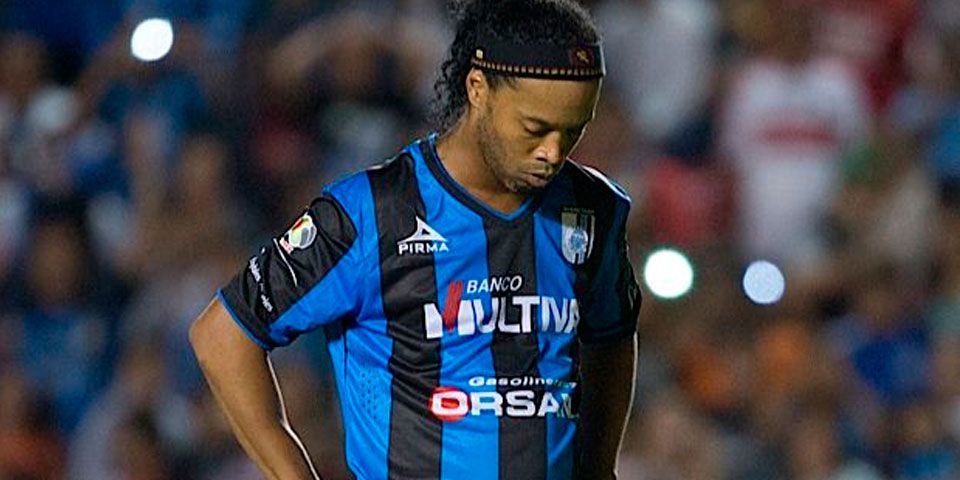 Ronaldinho tiene hasta el lunes para reportar con Gallos Blancos