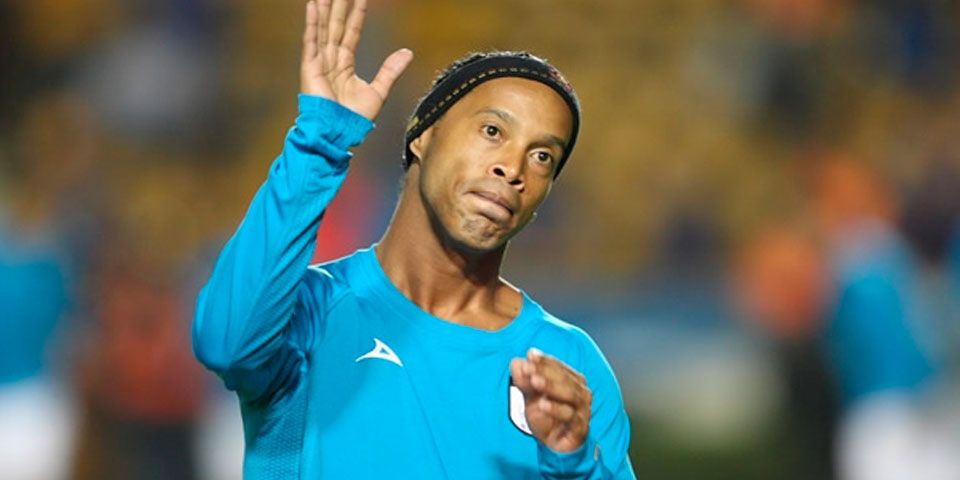 Ronaldinho aún no entrena con Gallos Ronaldinho aún no entrena con Gallos