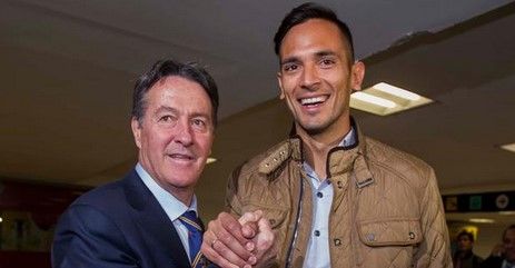 Roque Santa Cruz llegó a México Roque Santa Cruz llegó a México