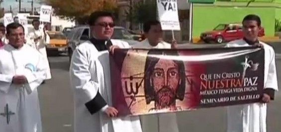 Sacerdotes marchan en Guerrero contra secuestros Sacerdotes marchan en Guerrero contra secuestros