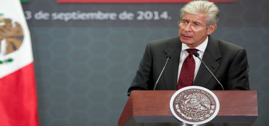 Senadores piden renuncia de titular de SCT