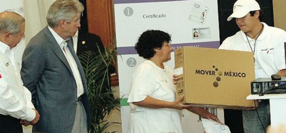 SEDESOL entregó 53 mil 262 televisores digitales en Colima SEDESOL entregó 53 mil 262 televisores digitales en Colima