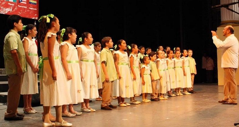 Ofrecen concierto navide&ntilde;o en Yucat&aacute;n 400 ni&ntilde;os