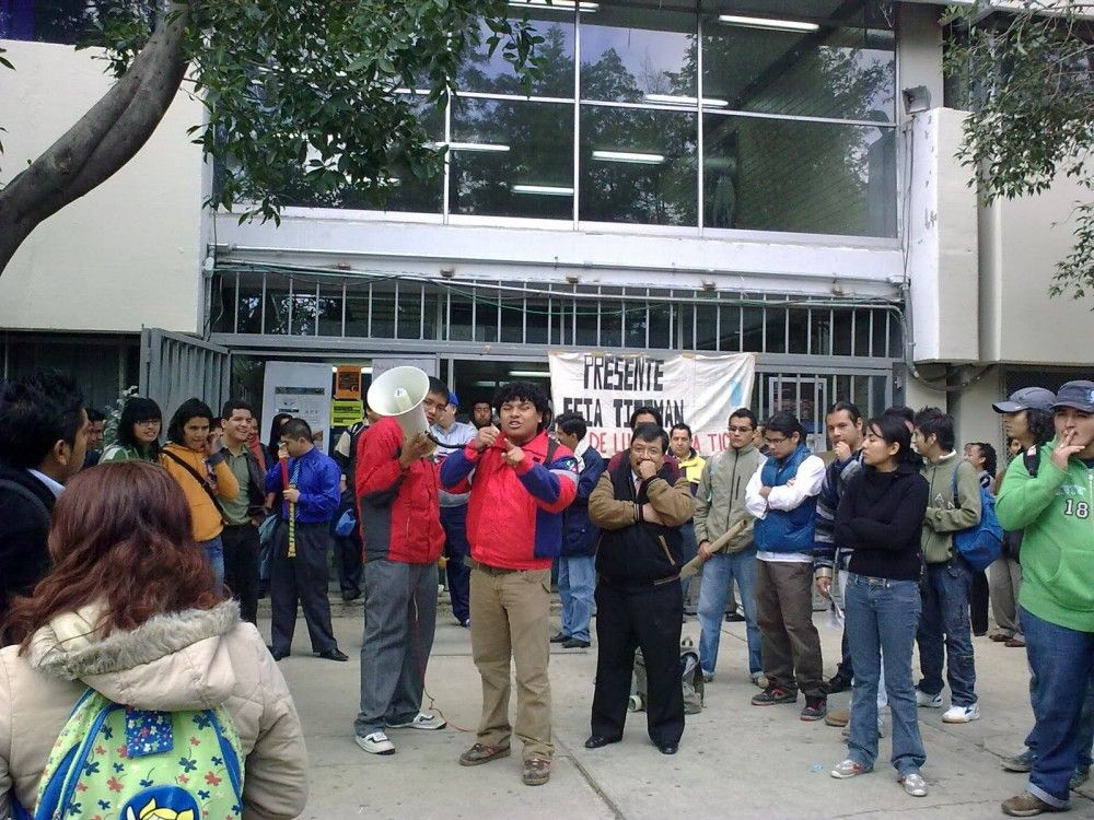 Alumnos toman dirección de la ESIME Ticomán del Politécnico