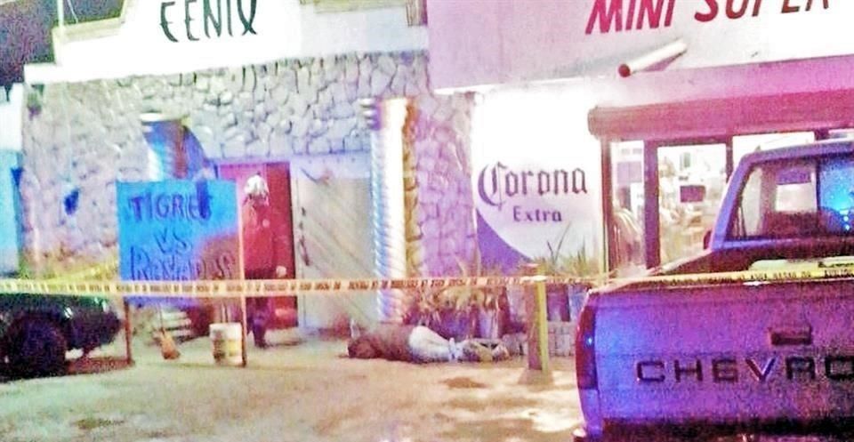 Ejecutan a 3 en minisúper Ejecutan a 3 en minisúper